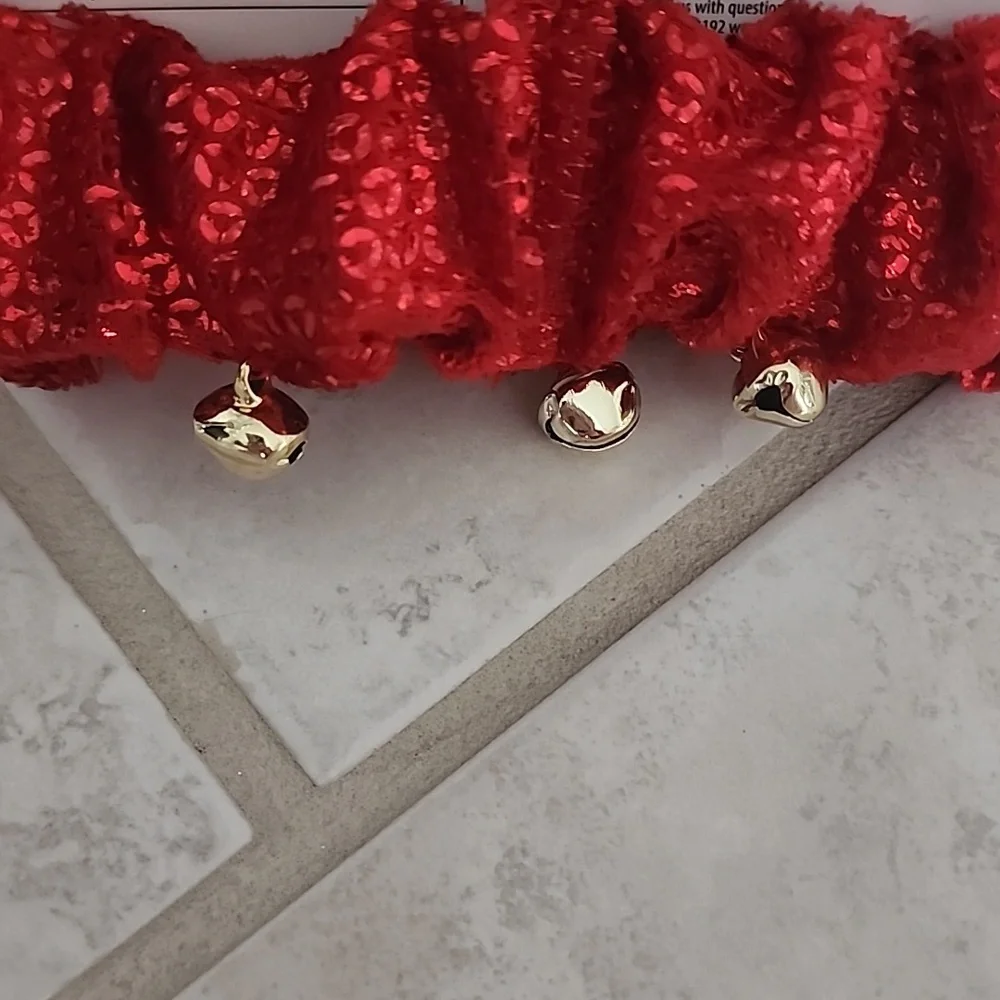 🎄🎅 DOG/CAT Red SEQUIN Collar with Bells 🎅🎄